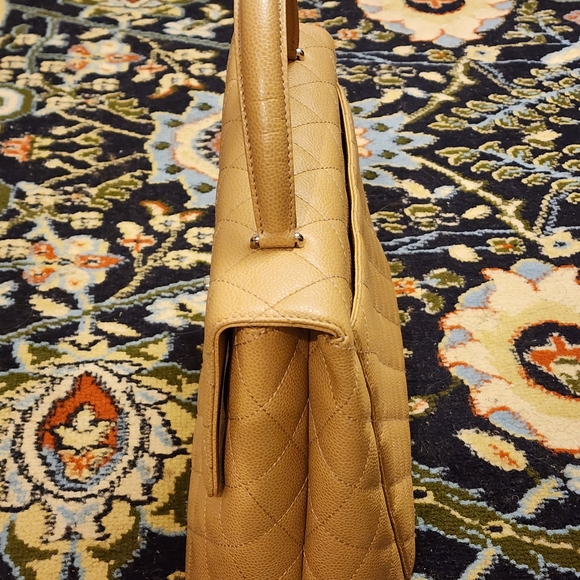 Vintage Chanel Kelly Top Handle Cavier Biege SHW (2001) - Picture 14 of 16